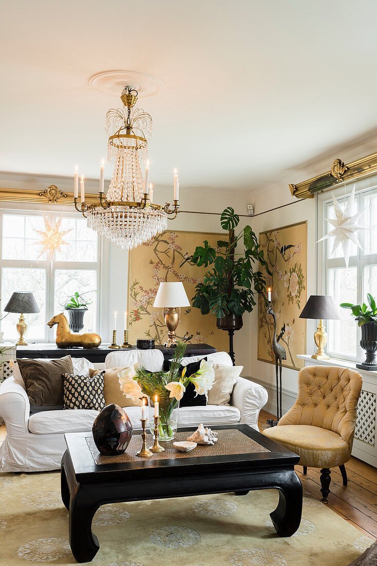 Klassisches Wohnzimmer In Gold, Weiß Und … – Bild Kaufen in Wohnzimmer Schwarz Weiß Gold
